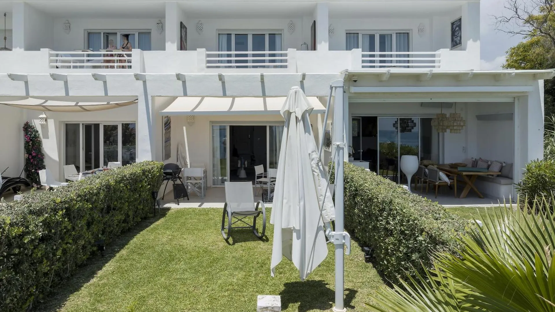 Holiday home Casa Adosada En Primera Linea De Playa Estepona Spain