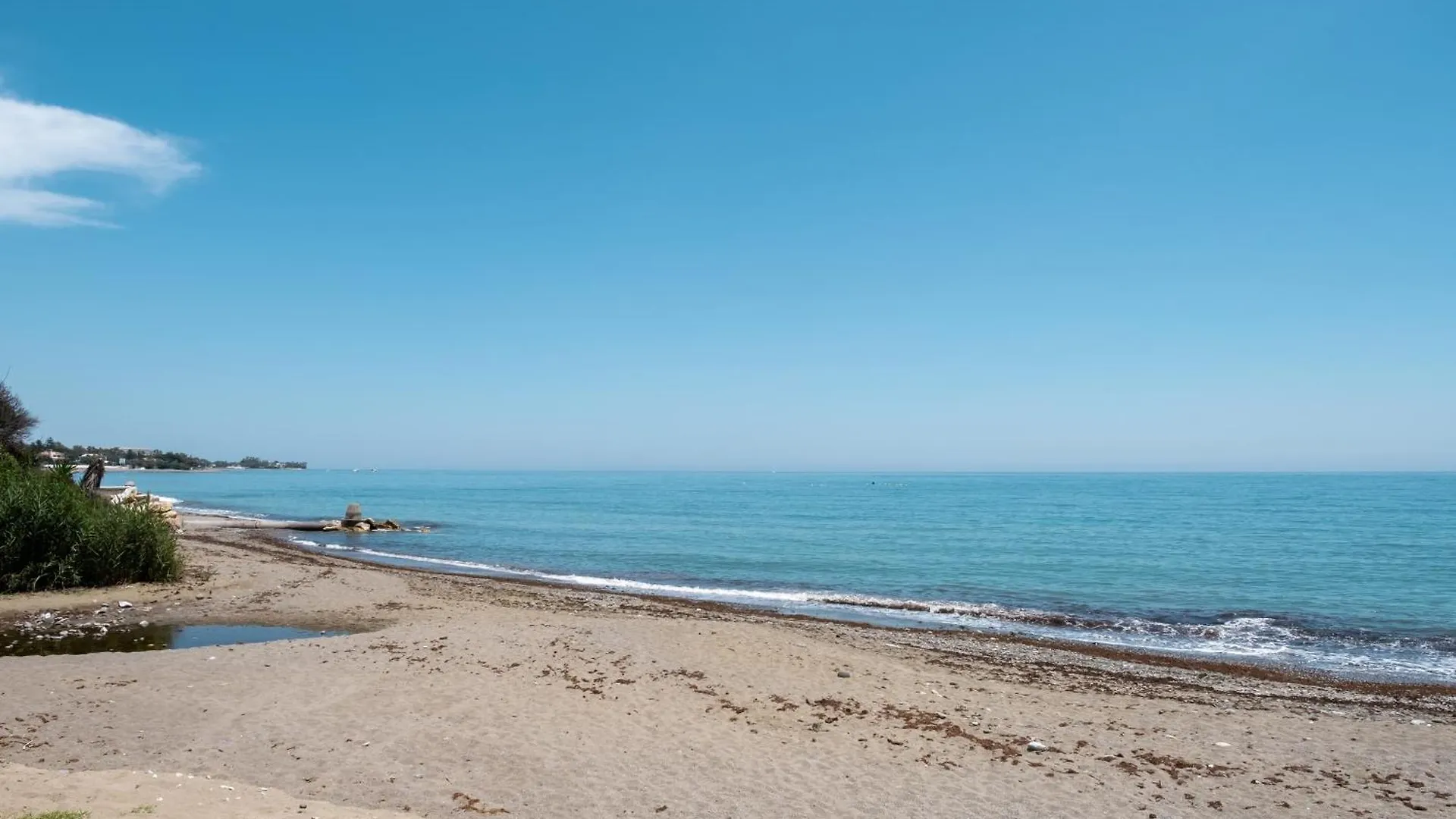 Casa Adosada En Primera Linea De Playa, 에스테포나 펜션